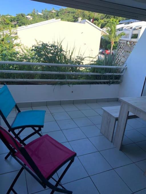 Petit Prix Et Grand Confort A Saint Gilles Les Bains Exteriör bild