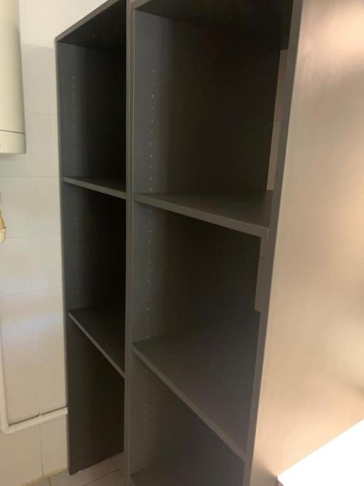 Petit Prix Et Grand Confort A Saint Gilles Les Bains Exteriör bild